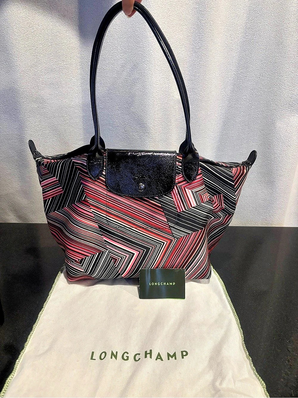 Authentic Longchamp Le Pliage Neo Fantaisie Geometric shoulder Tote Black & Red